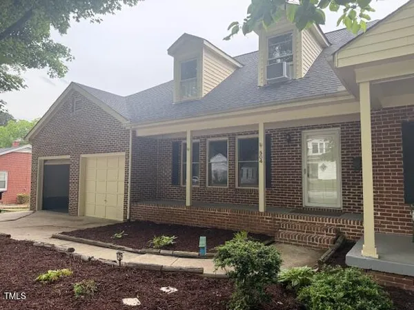 $1,800 | 504 Coggeshall Street, Oxford, NC 27565