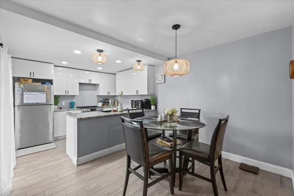 $2,900 | 2704 27th Way, West Palm Beach, FL 33407