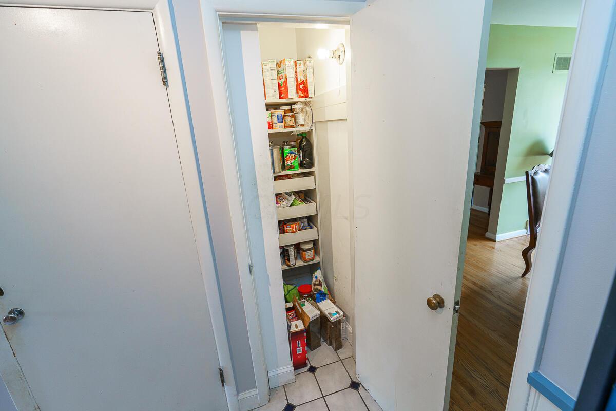 2560 Coventry Road Columbus, OH 43221 - Photo 10 of 49 pantry