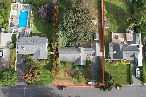 $3,800 | 77 North Dunton Avenue, East Patchogue, NY 11772