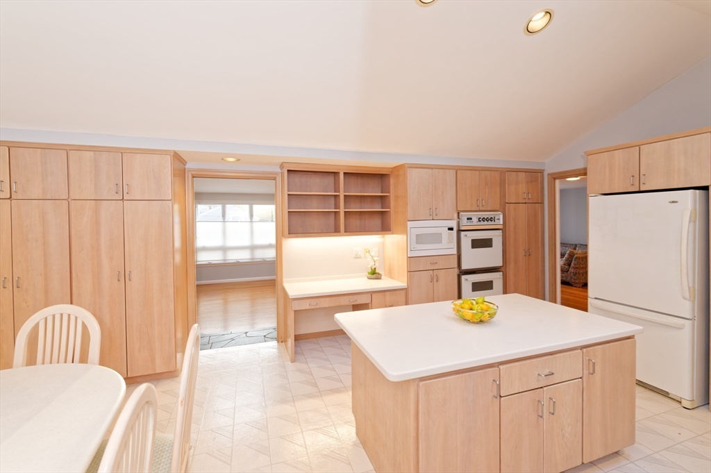 1 Brookvale Road Framingham, MA 01701 - Photo 13 of 37