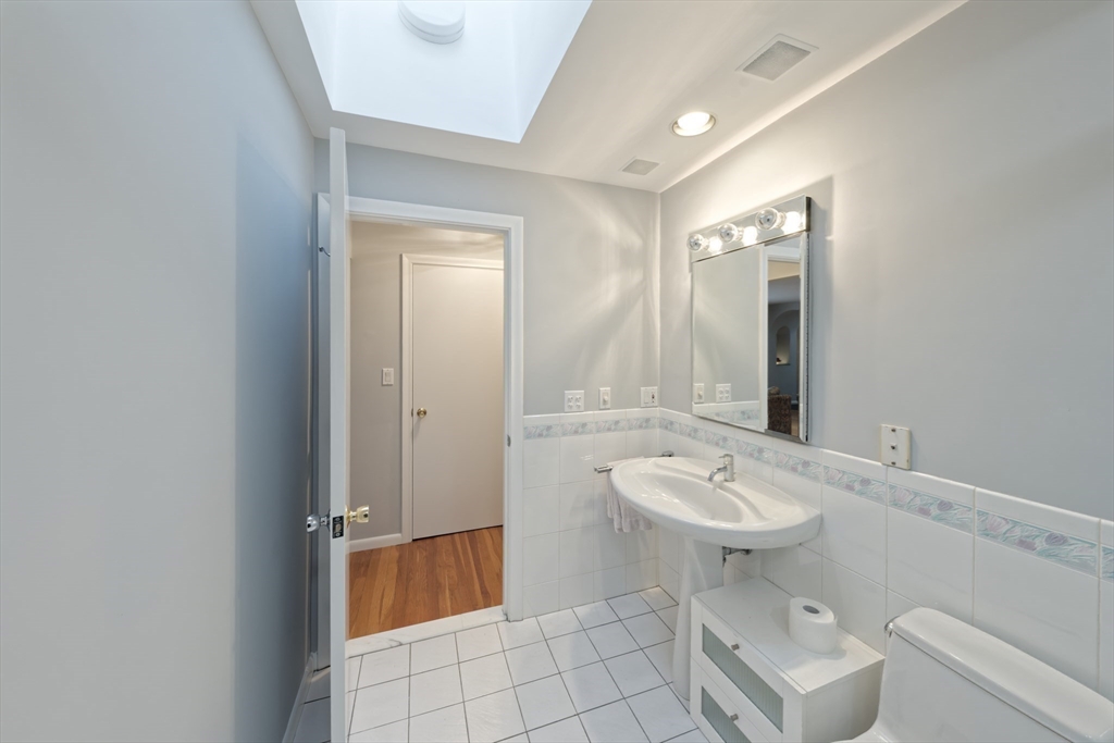 1 Brookvale Road Framingham, MA 01701 - Photo 29 of 37