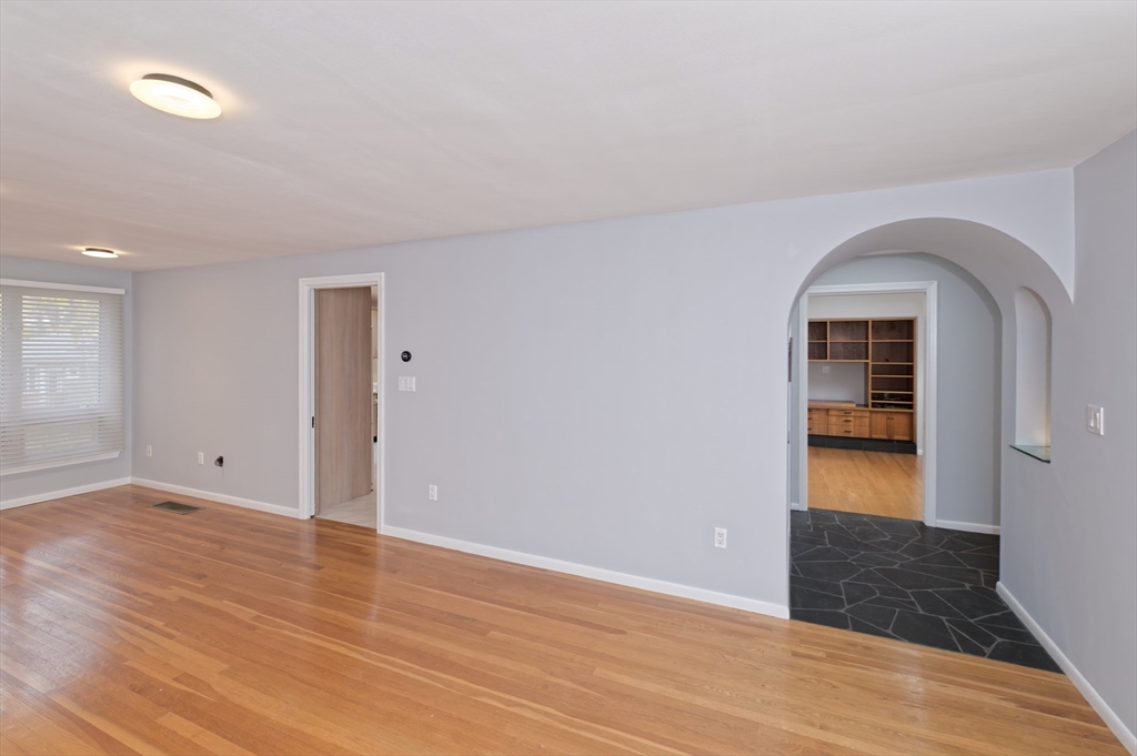 1 Brookvale Road Framingham, MA 01701 - Photo 9 of 37