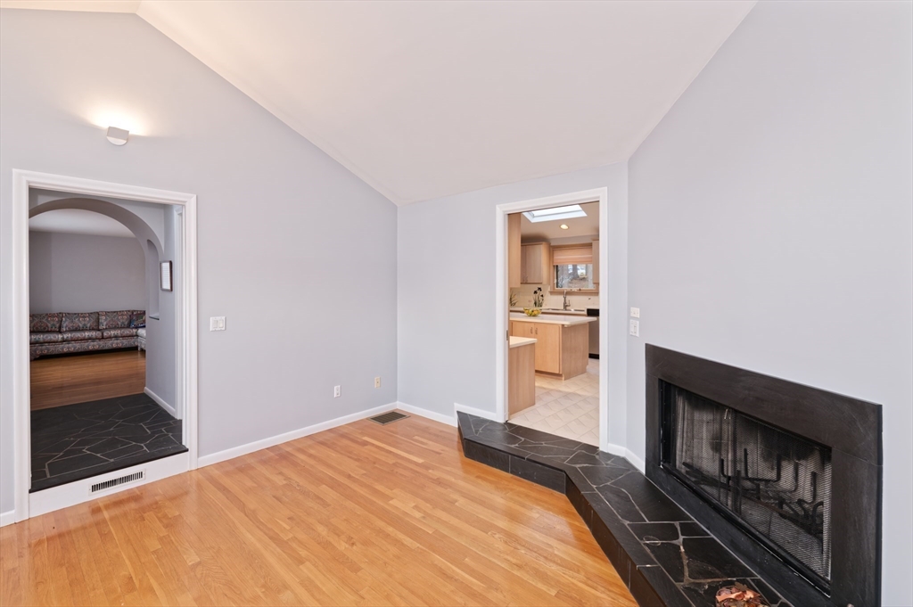 1 Brookvale Road Framingham, MA 01701 - Photo 10 of 37