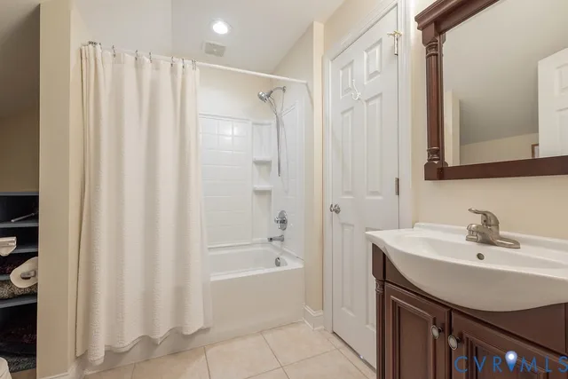 $1,175,000 | 11920 Shamrock Farms Court, Glen Allen, VA 23059