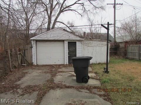 9917 Yorkshire Road Detroit, MI 48224 - Photo 2 of 11 img_8117.jpg