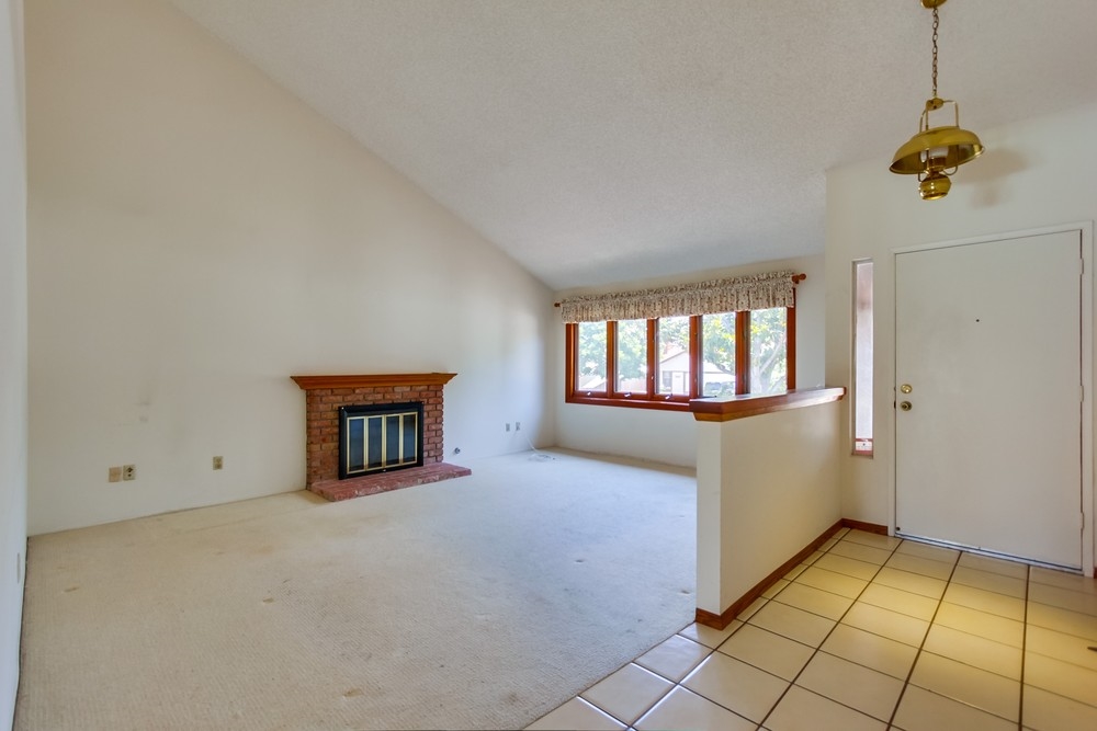 10939 Crystal Springs Road Santee, CA 92071 - Photo 5 of 25