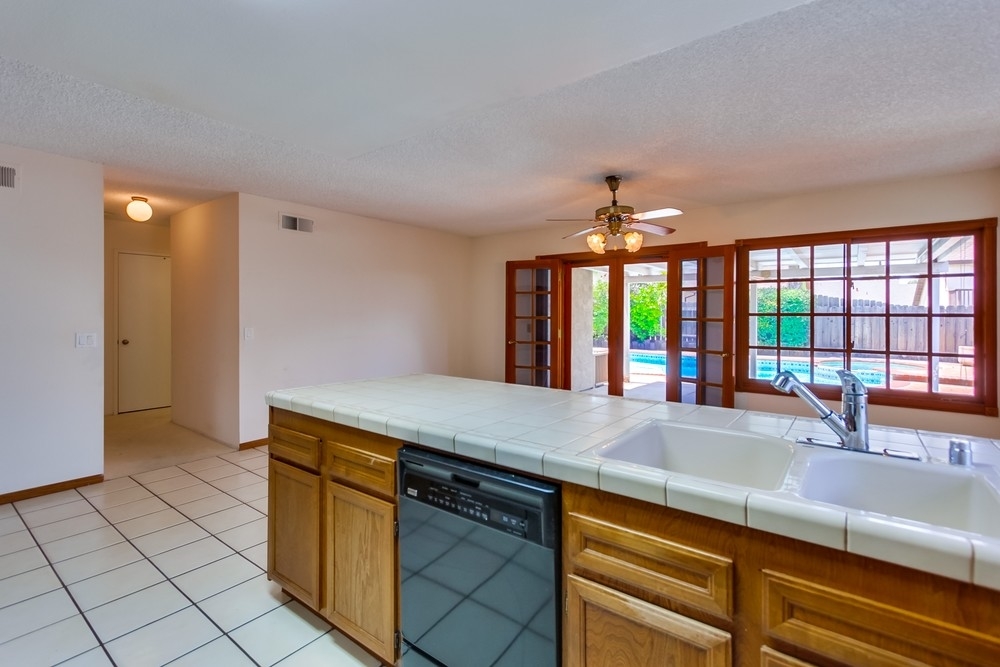 10939 Crystal Springs Road Santee, CA 92071 - Photo 8 of 25