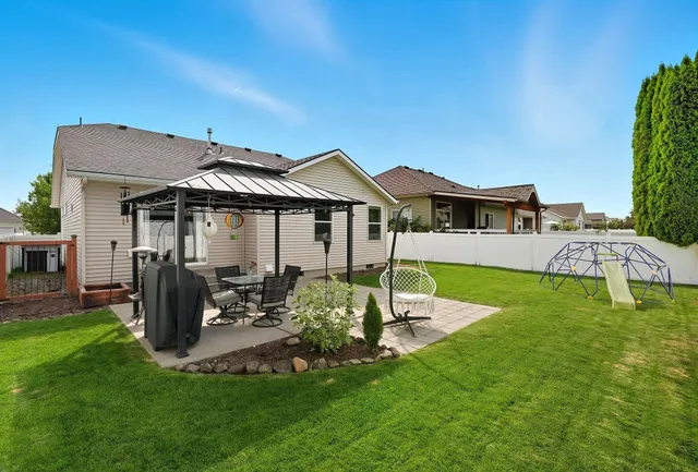 $399,000 | 1708 West Cimarron Lane, Spokane, WA 99208