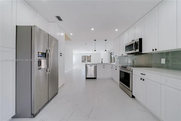 $3,400 | 9826 Southwest 222nd Terrace, Unit 9826, Cutler Bay, FL 33190