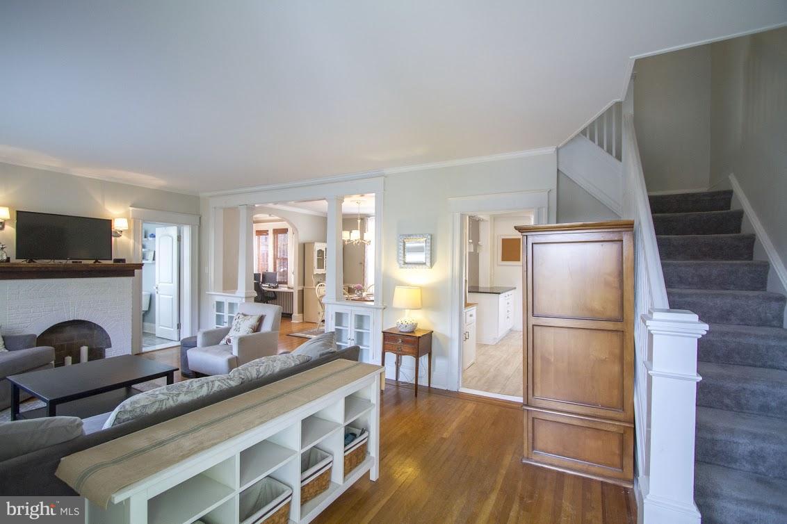 900 Overbrook Road Baltimore, MD 21239 - Photo 3 of 30 Living Room with gorgeous floors.