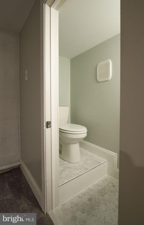 900 Overbrook Road Baltimore, MD 21239 - Photo 25 of 30 Half bath in lower level.