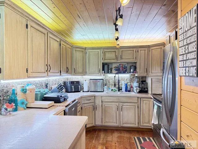 $2,195,000 | 4143 Huckleberry Lane, Island Park, ID 83429