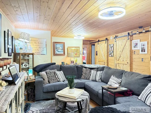 $2,195,000 | 4143 Huckleberry Lane, Island Park, ID 83429