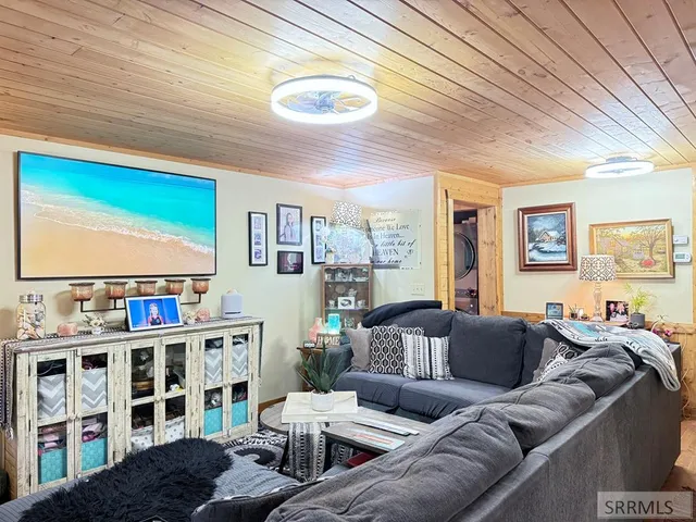 $2,195,000 | 4143 Huckleberry Lane, Island Park, ID 83429