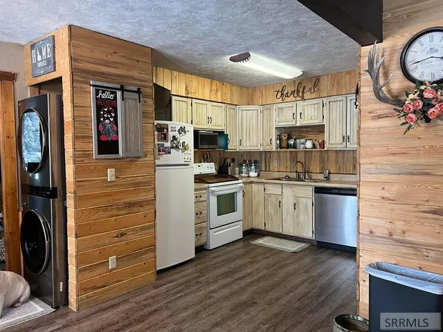 $2,195,000 | 4143 Huckleberry Lane, Island Park, ID 83429