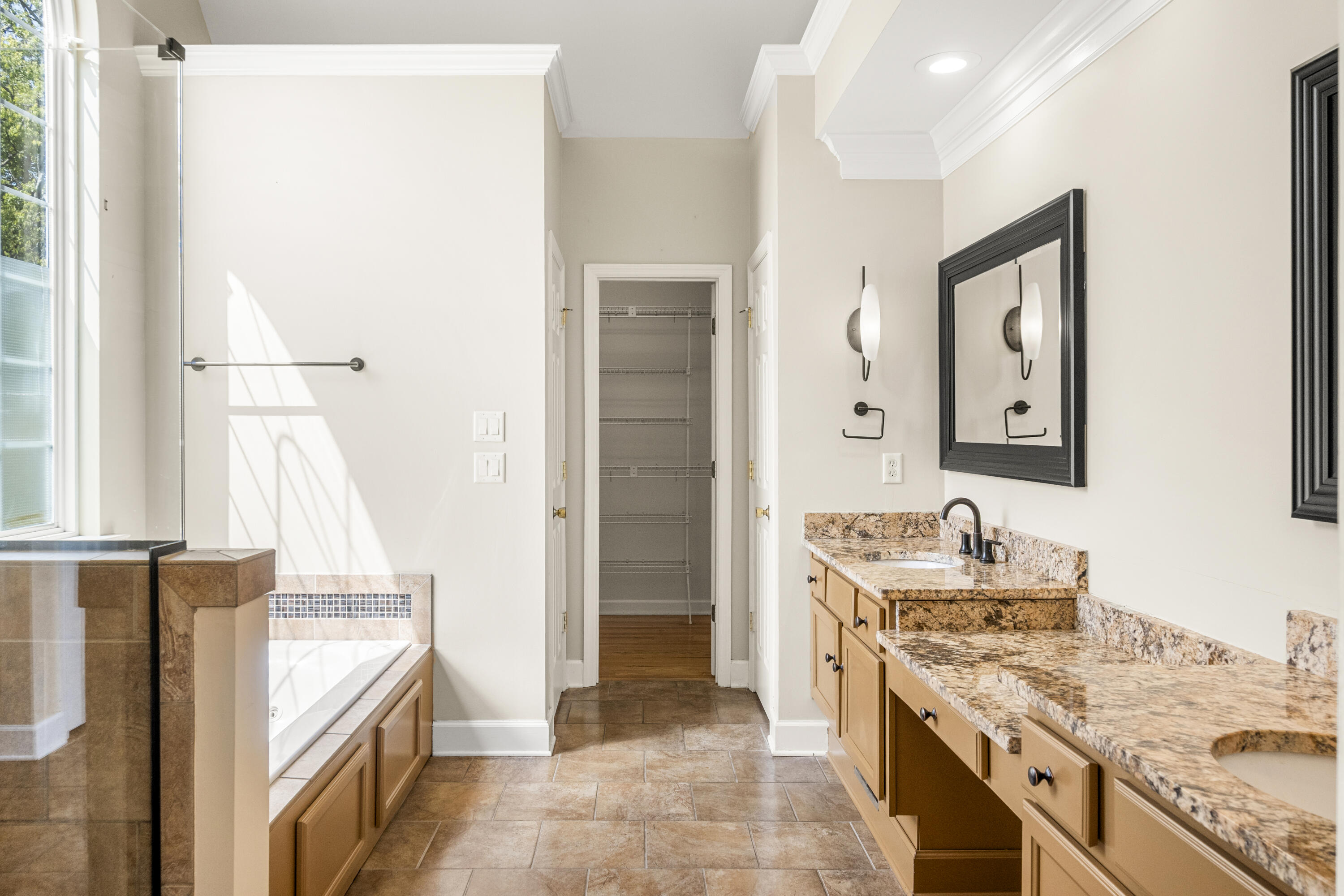 902 Cattails Drive Ooltewah, TN 37363 - Photo 31 of 90 Ensuite Primary Bath