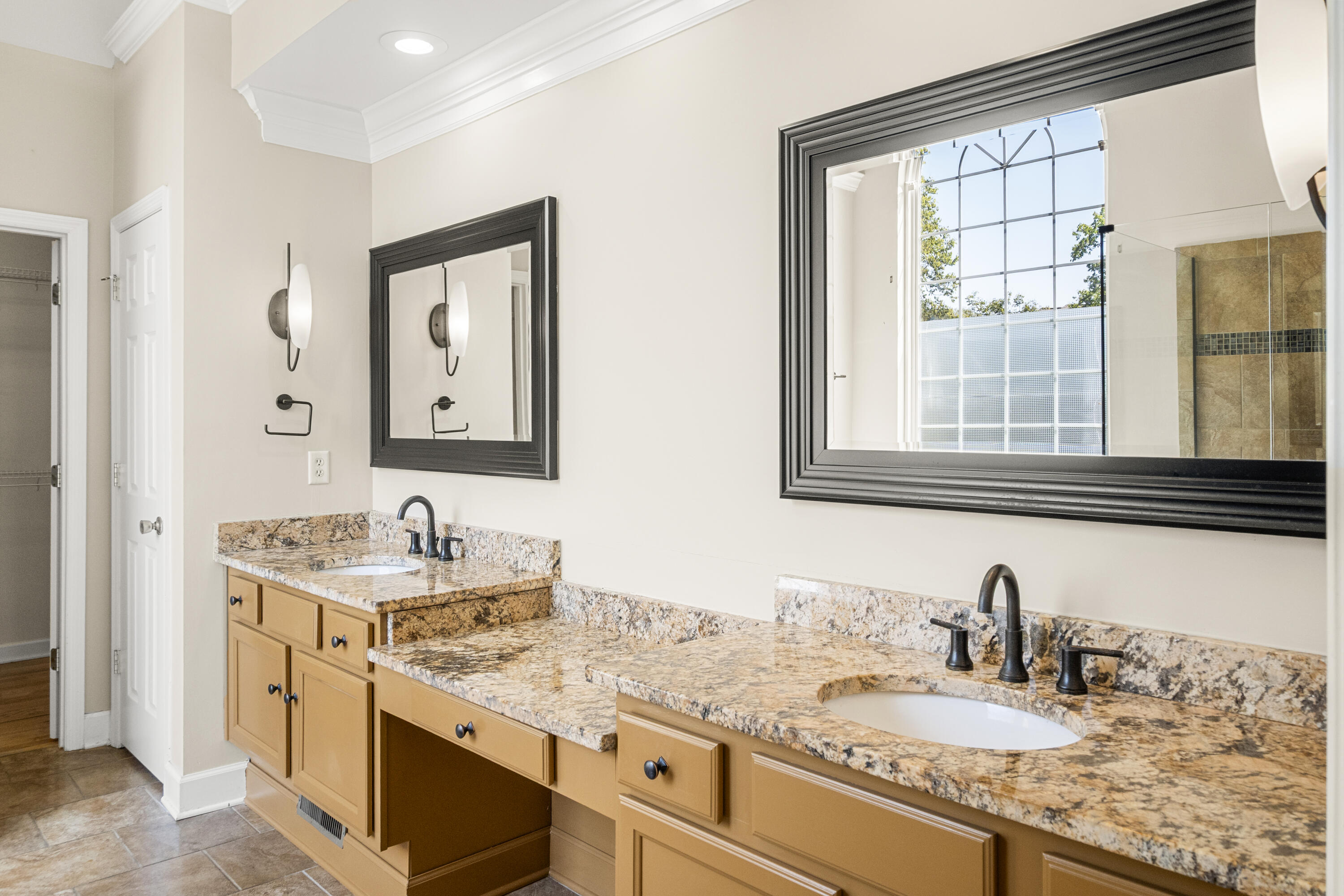 902 Cattails Drive Ooltewah, TN 37363 - Photo 32 of 90 Ensuite Primary Bath