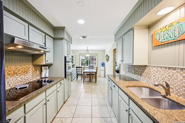 $385,500 | 92 Westwood Lane, Kerrville, TX 78028