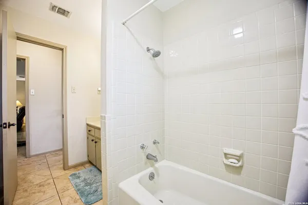 $385,500 | 92 Westwood Lane, Kerrville, TX 78028