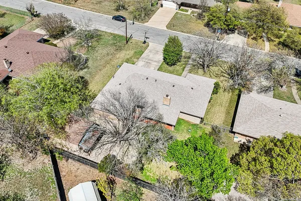 $385,500 | 92 Westwood Lane, Kerrville, TX 78028