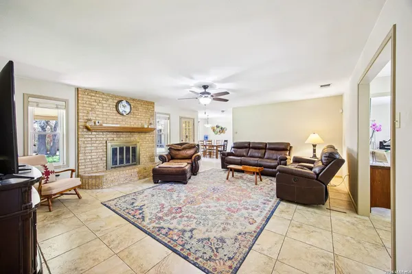 $385,500 | 92 Westwood Lane, Kerrville, TX 78028
