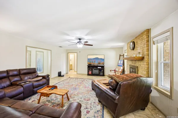 $385,500 | 92 Westwood Lane, Kerrville, TX 78028