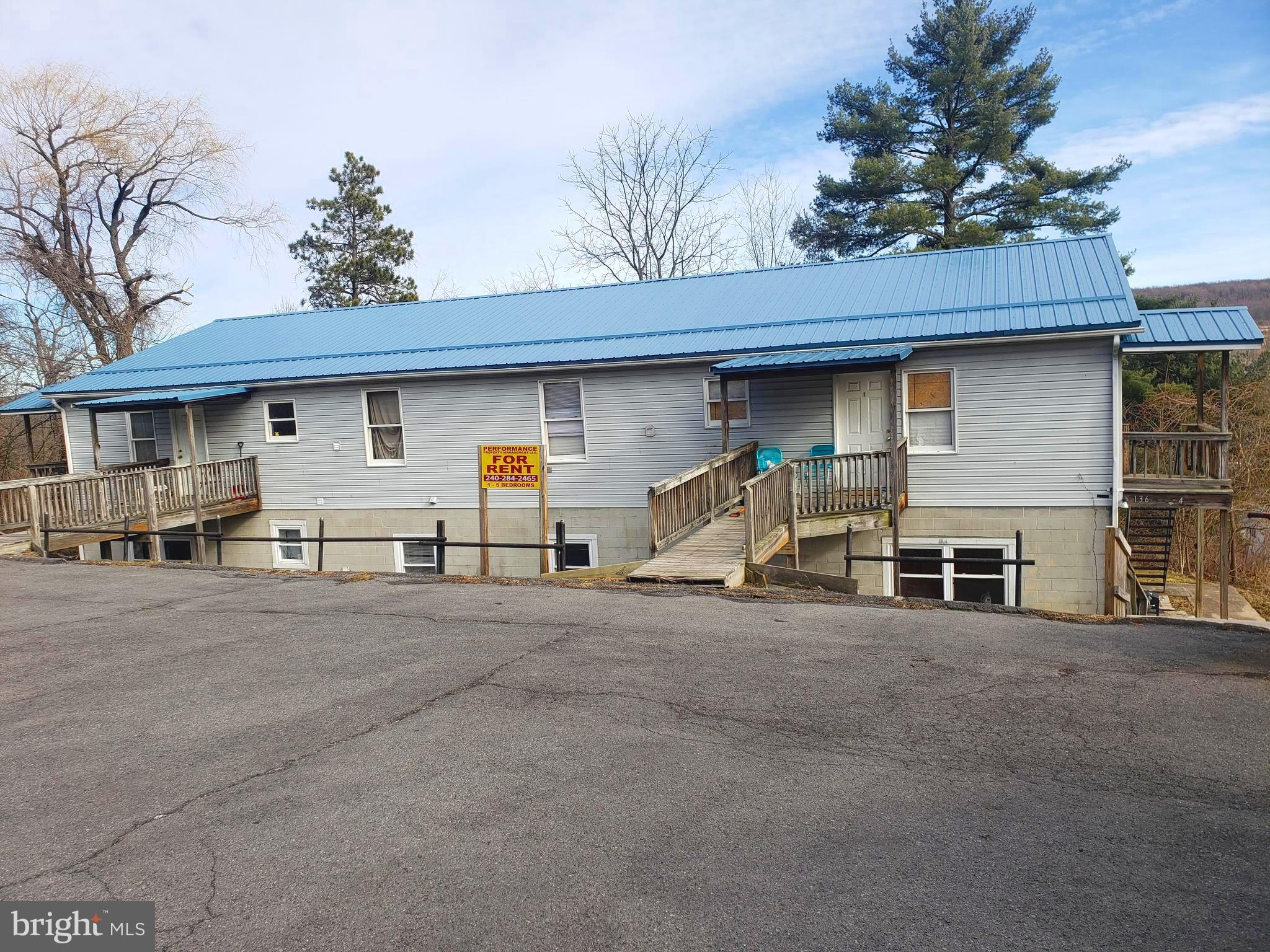 Four units... each with 4 bedrooms!!