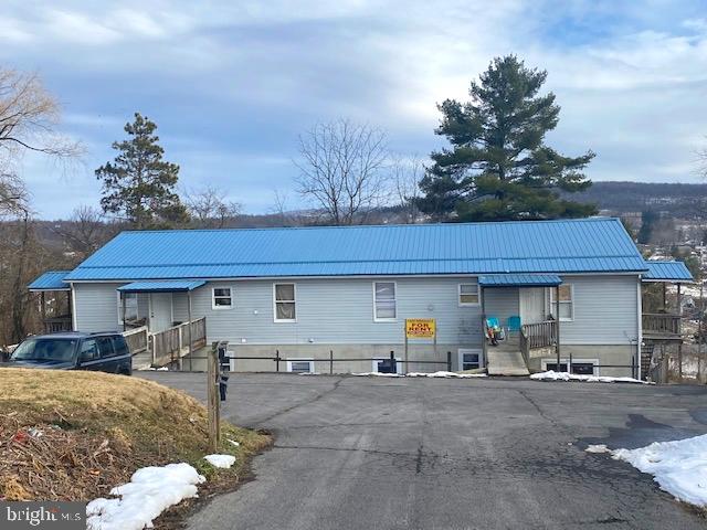 136 Spring Street Frostburg, MD 21532 - Photo 2 of 4