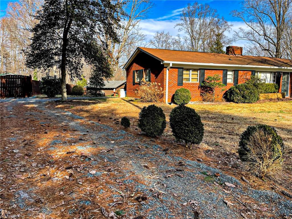 652 North Old 52 Road King, NC 27021 - Photo 24 of 27