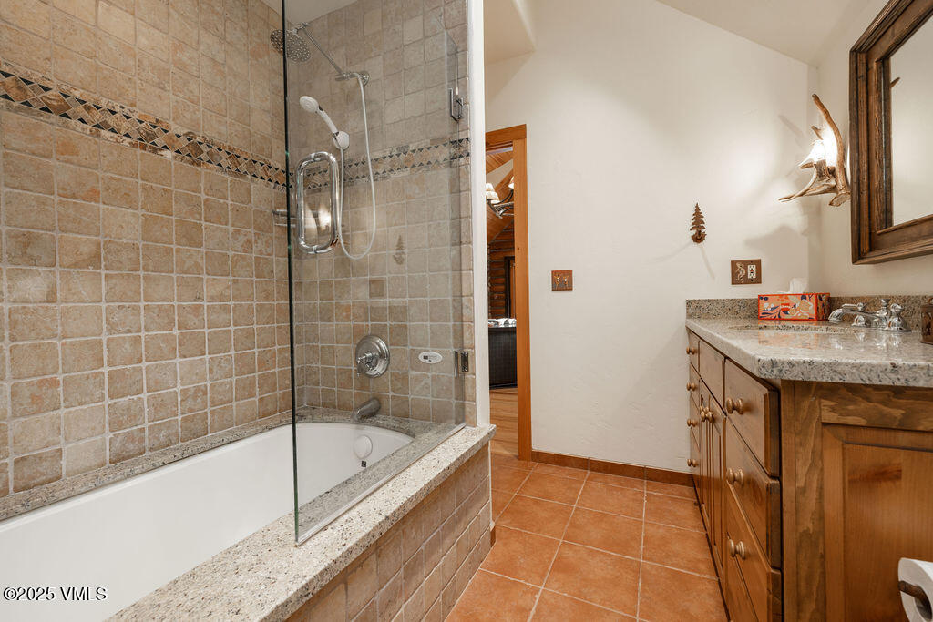 4454 Bellyache Ridge Road Wolcott, CO 81655 - Photo 25 of 48 4454_bellyache_ridge_interior_apartment_