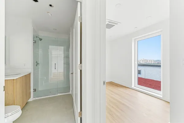 $2,975 | 1035 Commonwealth Avenue, Unit 203, Boston, MA 02215