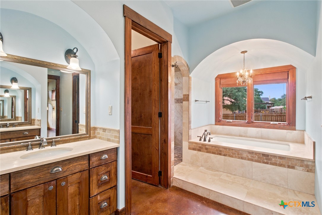 3121 Summit Ridge San Marcos, TX 78666 - Photo 19 of 44 Primary Bath