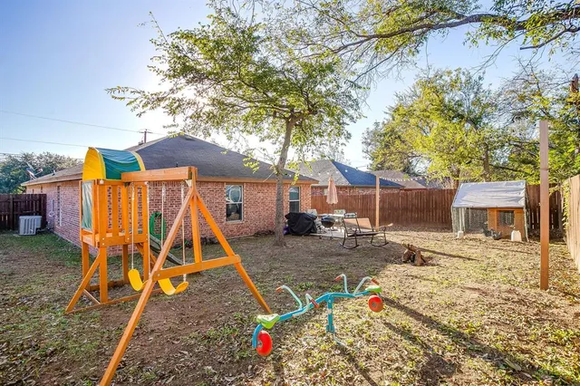 $267,000 | 407 Grayson Court, Joshua, TX 76058