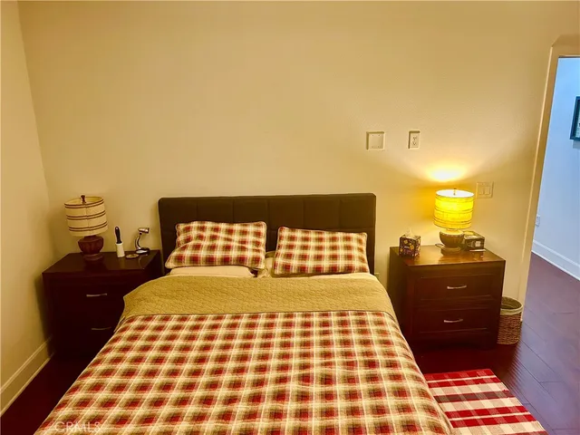 $3,950 | 300 East 4th Street, Unit 101, Long Beach, CA 90802