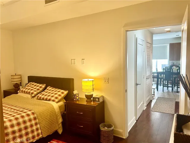 $3,950 | 300 East 4th Street, Unit 101, Long Beach, CA 90802