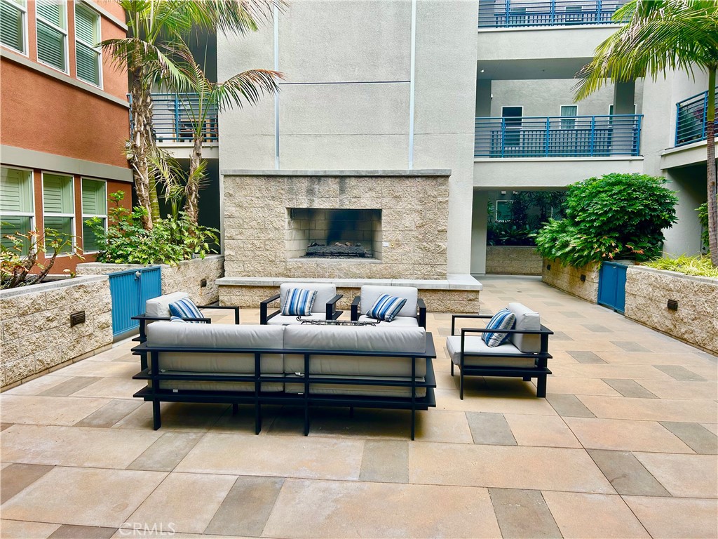 300 East 4th Street, Unit 101 Long Beach, CA 90802 - Photo 57 of 64