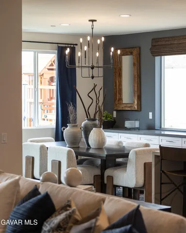 $748,905 | 4048 Saddle Drive, Palmdale, CA 93551