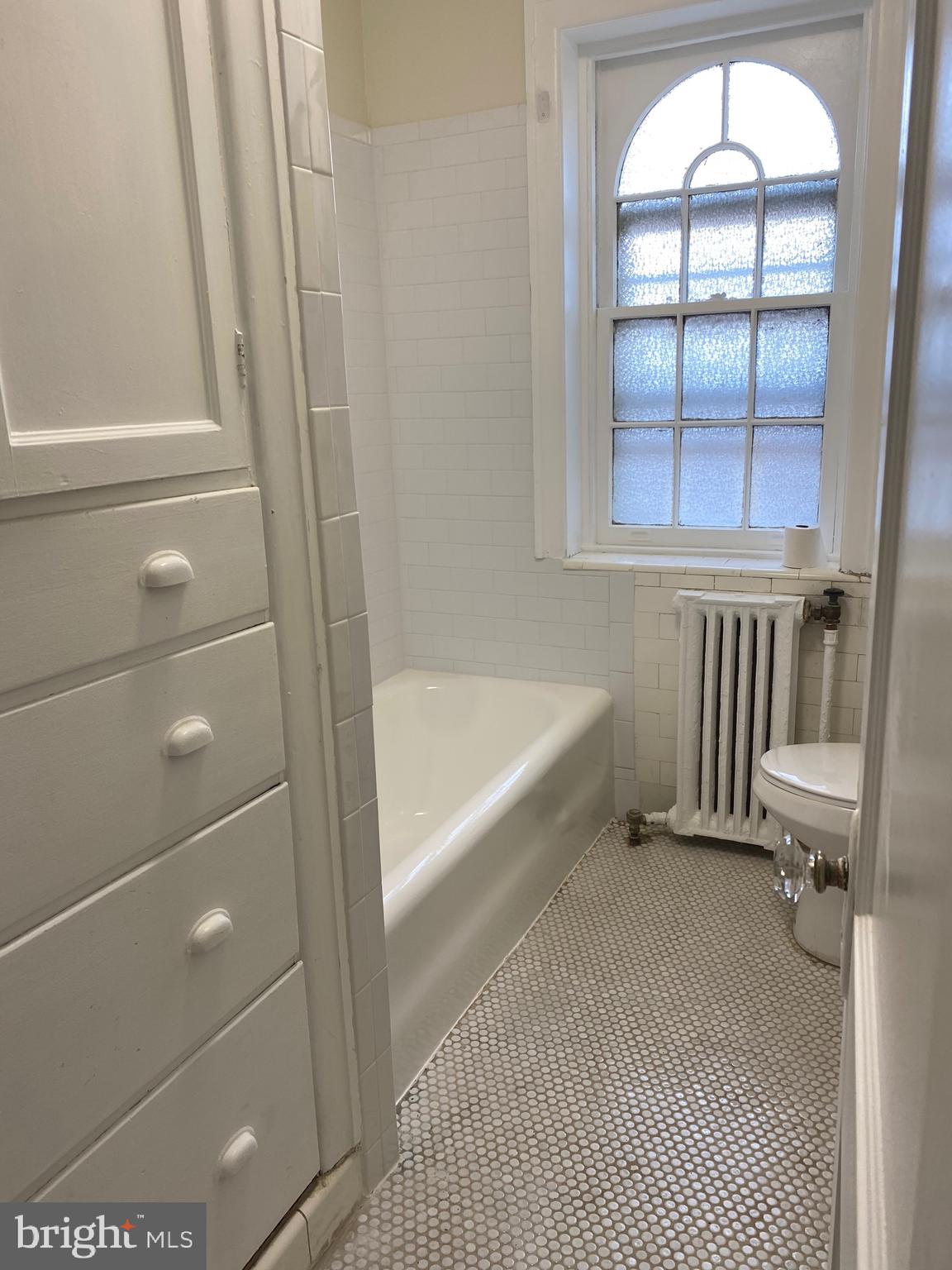 6142 Wayne Avenue, Unit 6 Philadelphia, PA 19144 - Photo 7 of 16 Gallery Image 7