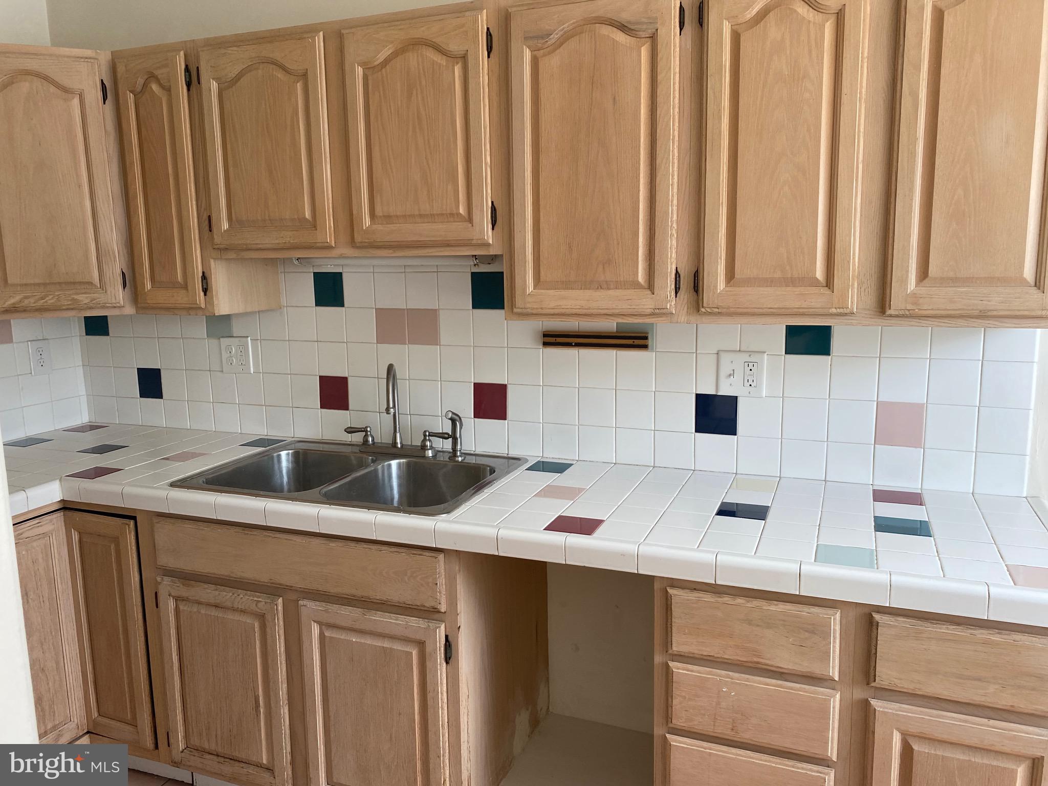 6142 Wayne Avenue, Unit 6 Philadelphia, PA 19144 - Photo 9 of 16 Gallery Image 9
