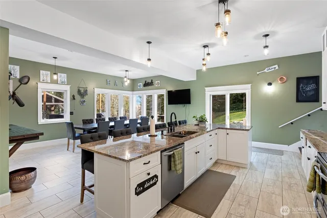 $910,000 | 1909 94th Street Northwest, Marysville, WA 98271