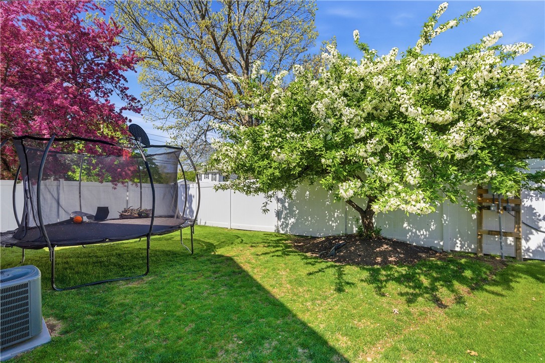 3811 Mendon Road Cumberland, RI 02864 - Photo 23 of 24