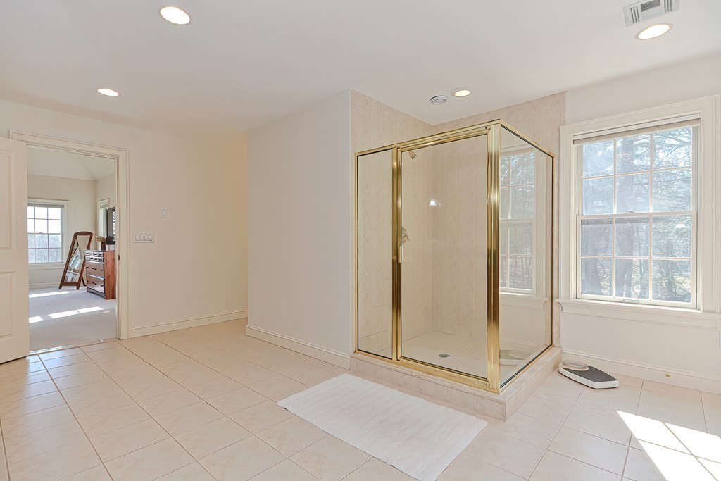 18 Fawn Ridge Road Hopkinton, MA 01748 - Photo 25 of 42 Gallery Image 25
