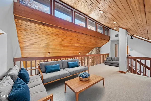 $1,100,000 | 1412 Arboretum Drive, Chapel Hill, NC 27517