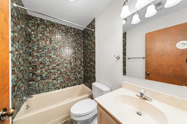 $1,100,000 | 1412 Arboretum Drive, Chapel Hill, NC 27517