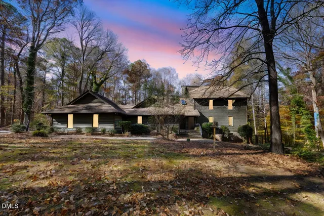 $1,100,000 | 1412 Arboretum Drive, Chapel Hill, NC 27517