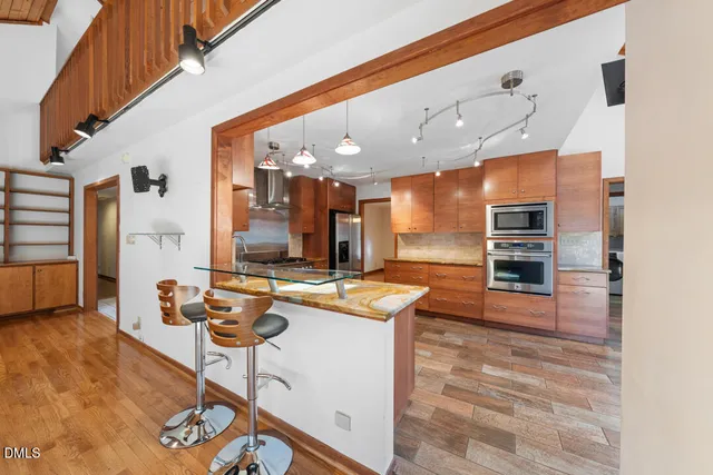 $1,100,000 | 1412 Arboretum Drive, Chapel Hill, NC 27517