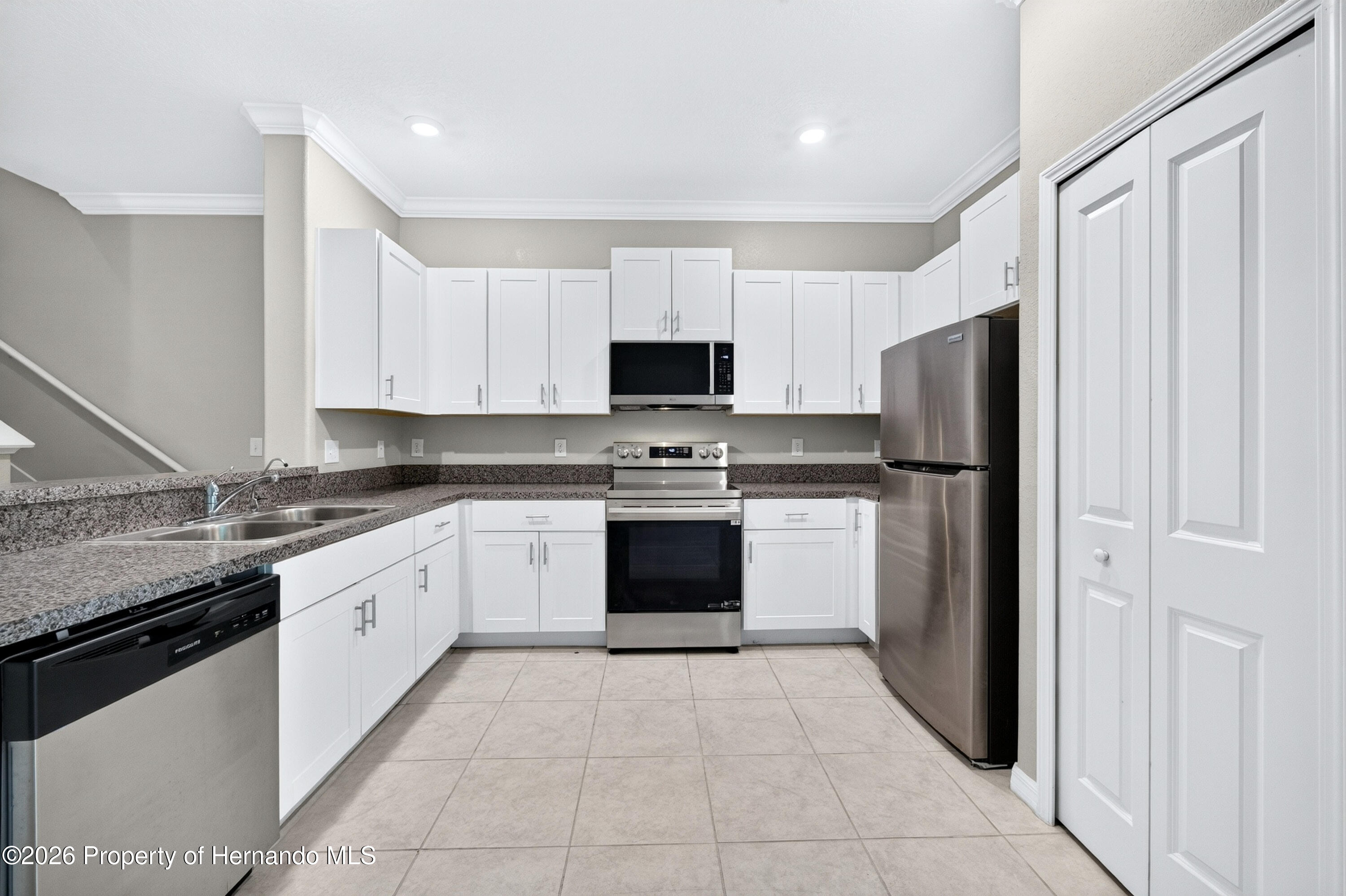 11855 Dumaine Valley Road Riverview, FL 33579 - Photo 12 of 41