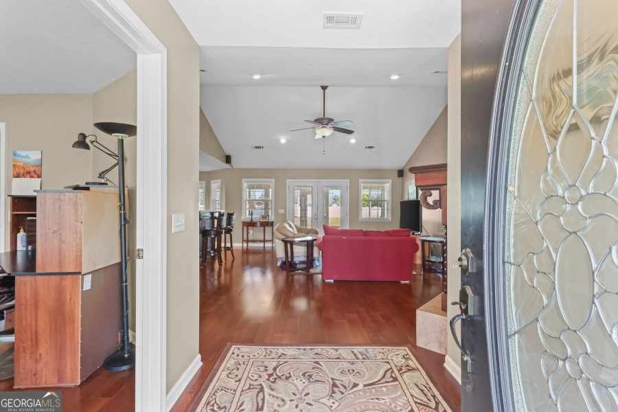 120 Caleb Circle Jesup, GA 31545 - Photo 4 of 32