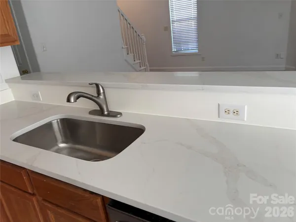 $425,000 | 1701 Wilburn Park Lane Northwest, Charlotte, NC 28269